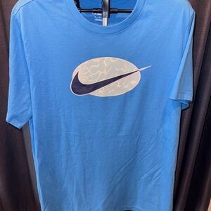 Nike Men's Blue Short Sleeve Tee